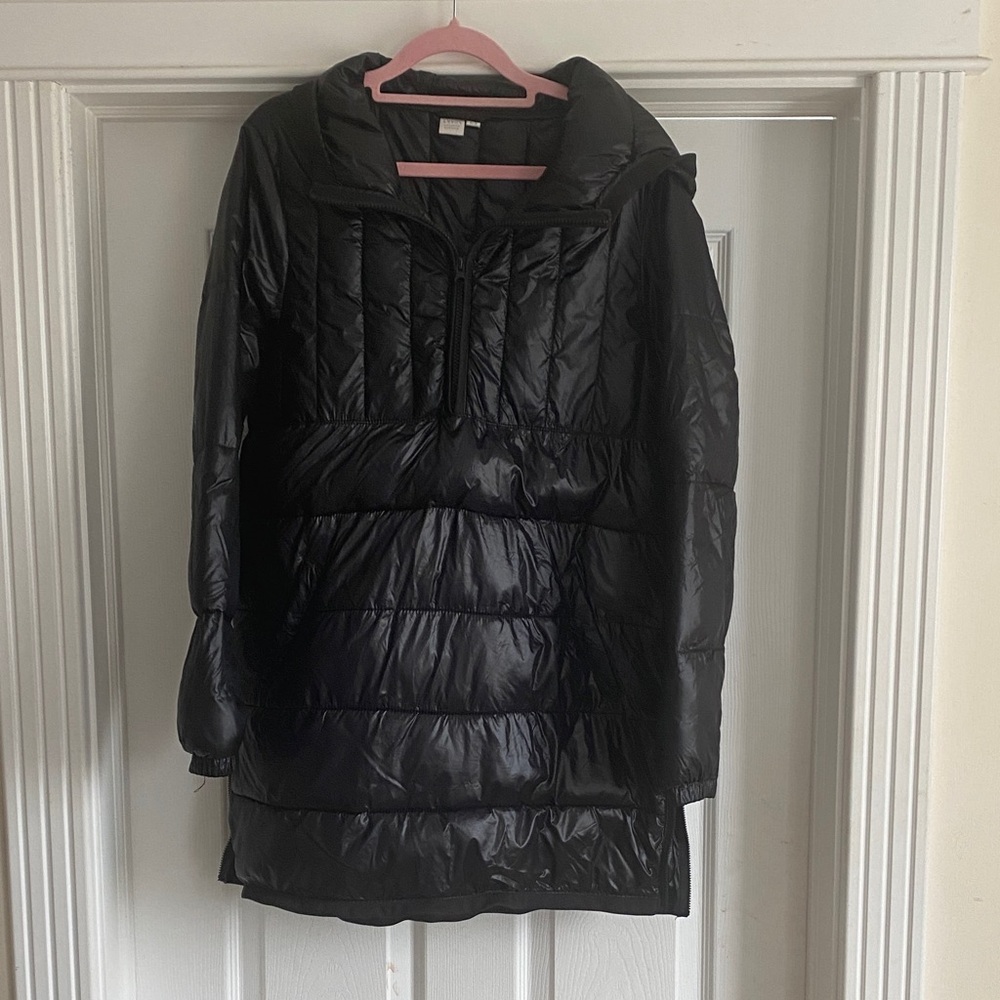 Simons Shiny Black Quilted Hooded Puffer Pullover
